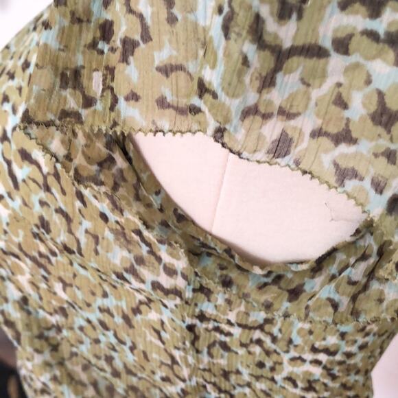 Banana Republic Sheer Floral Transparent Blouse Top V-Neck Sleeveless Size XS - Picture 7 of 10